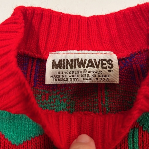 Miniwaves - orlon acrylic heart sweater, rainbow, vintage - Picture 3 of 6